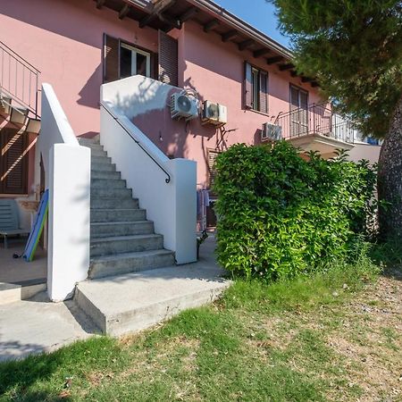 Casa Vacanza Josephine Villa Barcellona-Pozzo di Gotto Luaran gambar