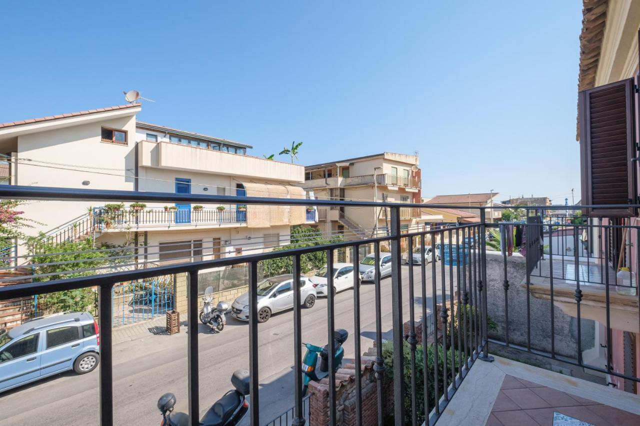 Casa Vacanza Josephine Villa Barcellona-Pozzo di Gotto Luaran gambar