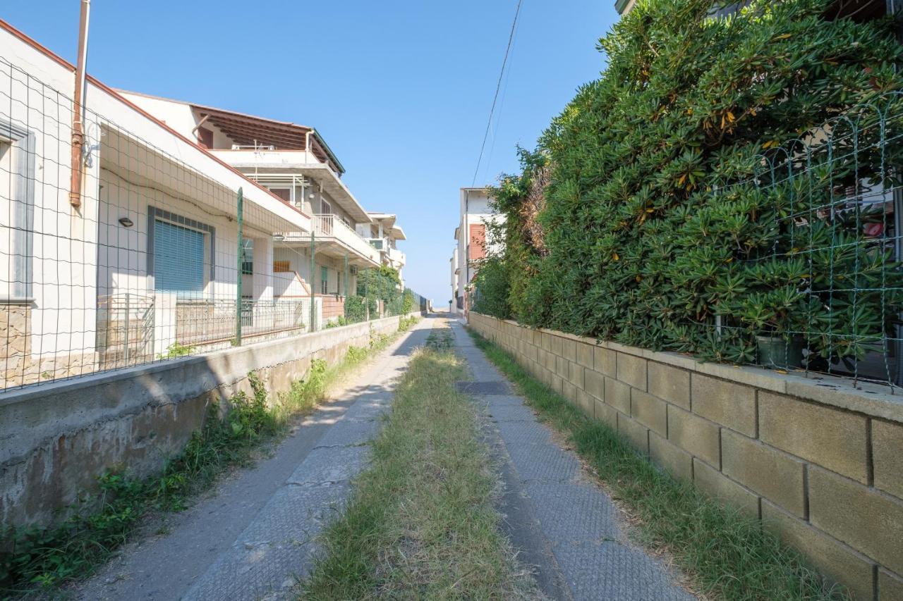 Casa Vacanza Josephine Villa Barcellona-Pozzo di Gotto Luaran gambar
